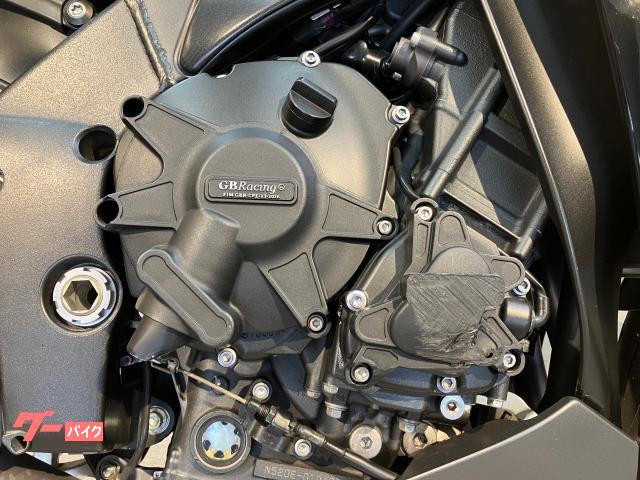 ヤマハ ＹＺＦ－Ｒ１ スモークスクリーン エンジンガード バック