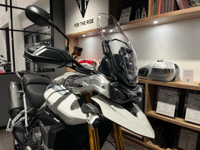 タイガー900ラリー PRO 登録未使用車