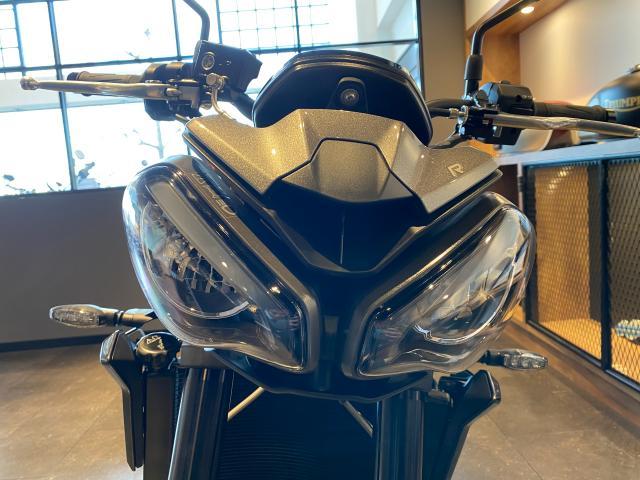 ストリートトリプルR 登録済み未使用車