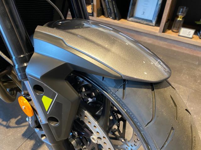 ストリートトリプルR 登録済み未使用車