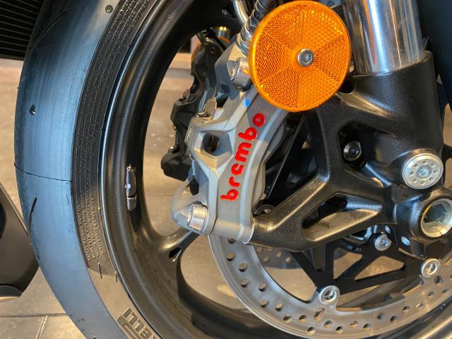 ストリートトリプルRS 登録済み未使用車