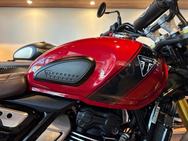 スクランブラー400X デモアップ車