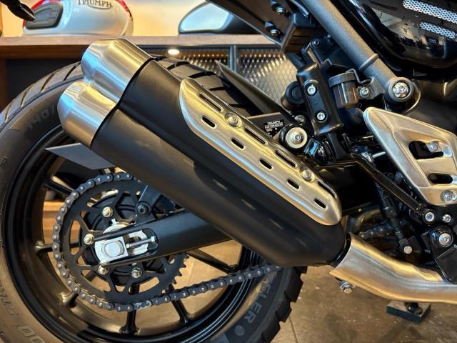 スクランブラー400X デモアップ車