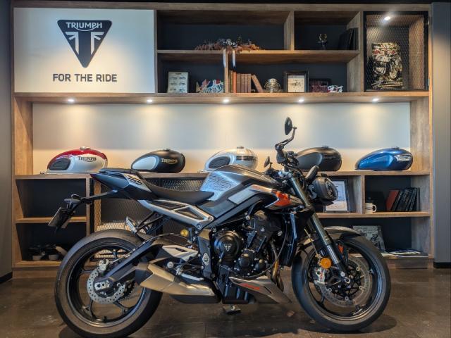 ストリートトリプル765RS デモアップ車