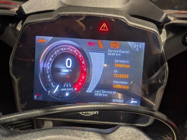 スピードトリプル1200RR 純正オプション多数！