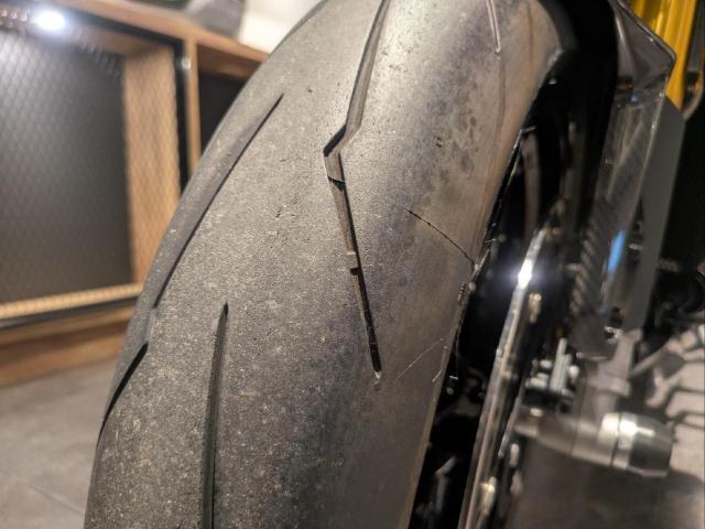 スピードトリプル1200RR 純正オプション多数！