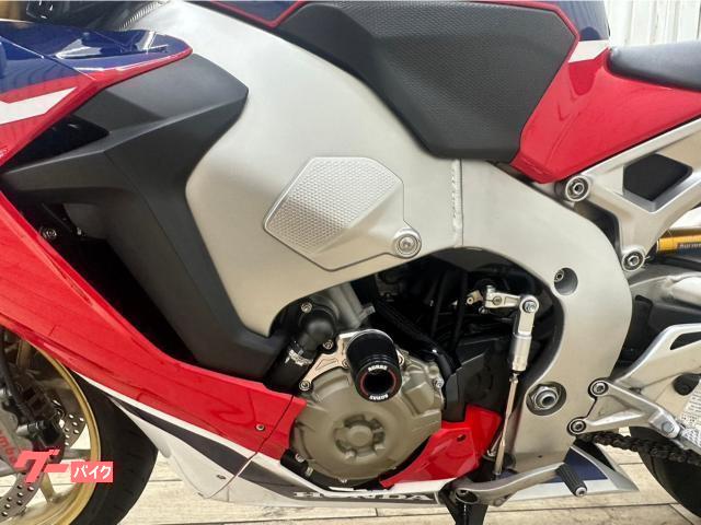 ホンダ ＣＢＲ１０００ＲＲ ＳＰ アグラスフレームスライダー 純正