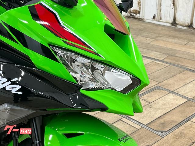 カワサキ Ninja ZX-4RR|CHAMPION76 カワサキ Ninja ZX-4RR|CHAMPION76