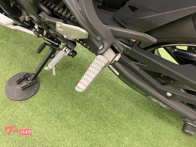 カワサキ Ninja ZX－4R SE 水冷4気筒 フレームスライダー