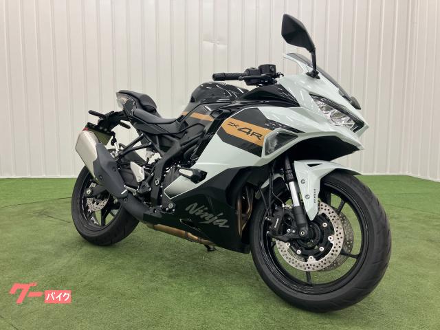カワサキ Ninja ZX－4R SE 純正マフラー クイックシフター