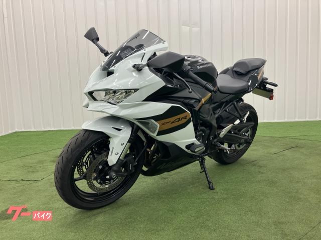 カワサキ Ninja ZX－4R SE 純正マフラー クイックシフター