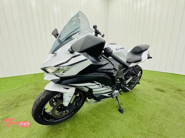 カワサキ Ninja ZX－4R SE エンジンガード マウントステー
