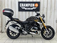 ＢＭＷ　Ｒ１２５０Ｒ　Ｏｐｔｉｏｎ　７１９　ＢＭＷ純正フォグランプ　ＢＭＷ純正シリンダーヘッドカバー　運転席シートヒーター