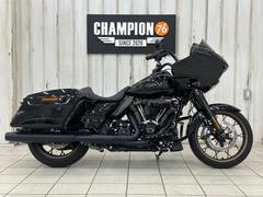 ＨＡＲＬＥＹ−ＤＡＶＩＤＳＯＮ　ＦＬＴＲＸＳＴ　ロードグライドＳＴ　ミルウォーキーエイト１１７エンジン　トラクションコントロール