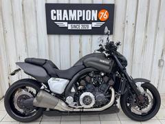 ヤマハ　ＶＭＡＸ１７００　ＨＡＲＵＫＡクラッチカバー　ＵＳＢ・シガーソケット　フェンダーレス　アンダーカウル　スライダー　ＥＴＣ　レバー