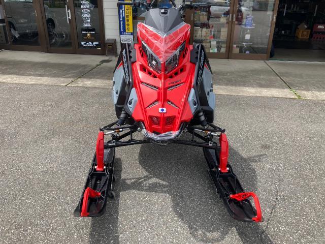 スノーモービル 2025 POLARIS 9R RMK PRO スノーモービル 2025 POLARIS 9R RMK PRO