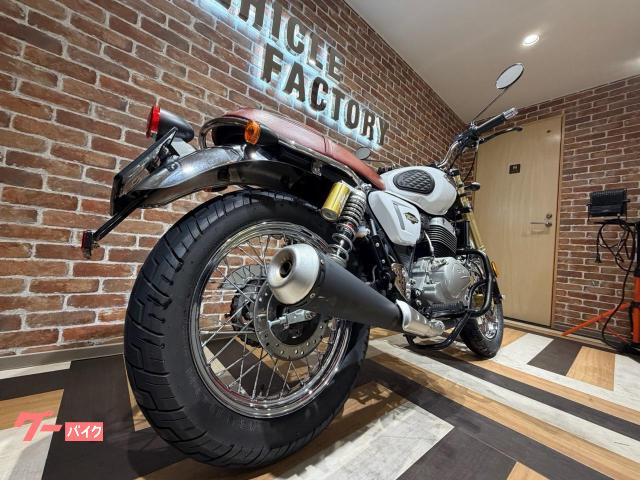 GPX Legend250 TWIN 3 エンジンガード・USBポート