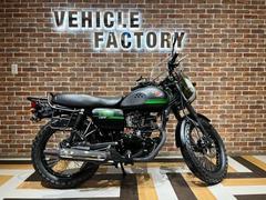 カワサキ　Ｗ１７５カフェ　防風スクリーン・ＵＳＢ充電ポート・ハンドルスタビライザー・サイドバッグサポート・リヤキャリア