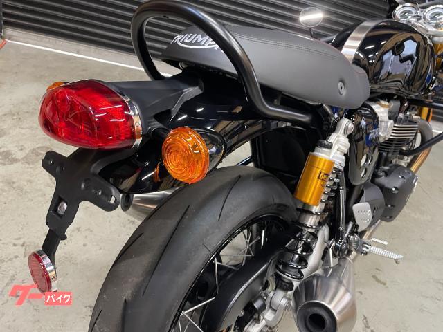 TRIUMPH スラクストン1200RS ロケットカウル OPシート