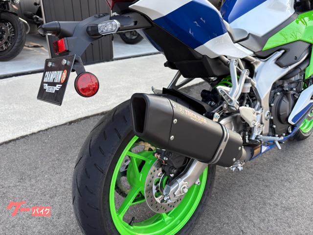 カワサキ Ninja ZX－4RR 40周年モデル トリックスター