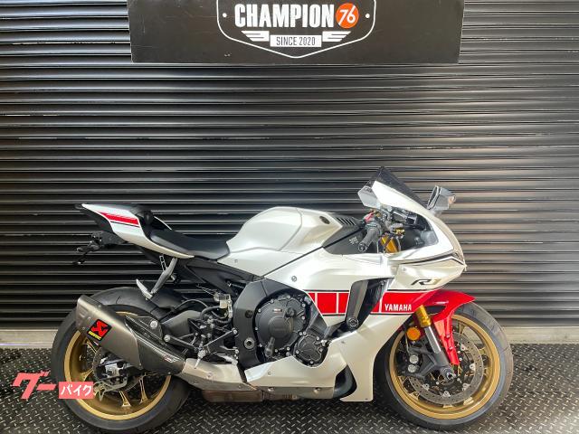 YZF−R1 WGP 60th Anniversary アクラポビッチスリップオン ベビーフェイススライダー フェンダーレス