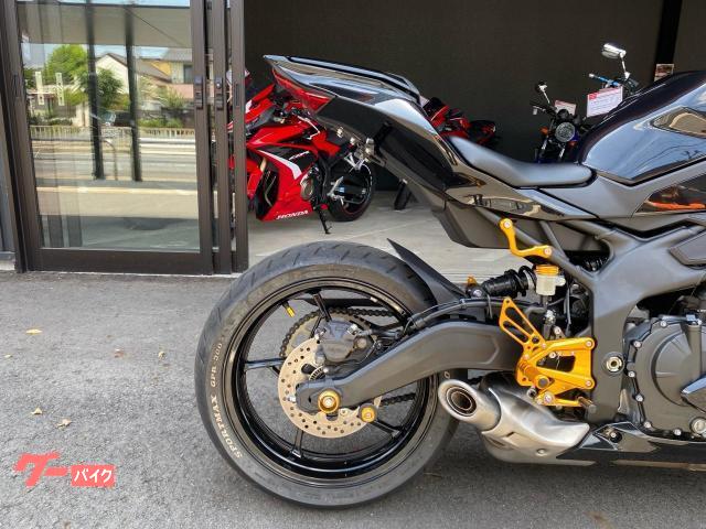 カワサキ Ninja ZX－25R BabyFace製カスタムパーツ
