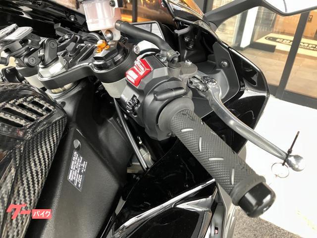 yzfr1 アクラポビッチ　カーボンパーツ ヤマハ YZF－R1 アクラポビッチマフラー カーボンパーツ多数
