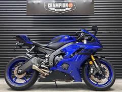 ヤマハ　ＹＺＦ−Ｒ６　アクラポビッチ製マフラー　フェンダーレス　リゾマ製Ｒウインカー　ＢａｂｙＦａｃｅ製スライダー　ＵＳＢ　ＥＴＣ　赤キー