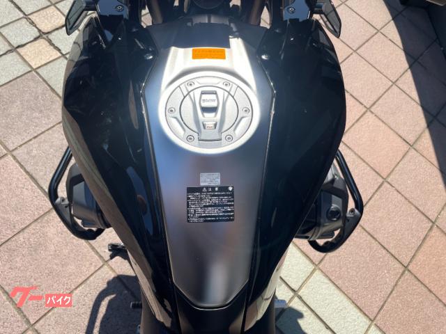BMW R1250RS BMW認定中古車 純正エンジンガード BMW R1250RS BMW認定中古車 純正エンジンガード