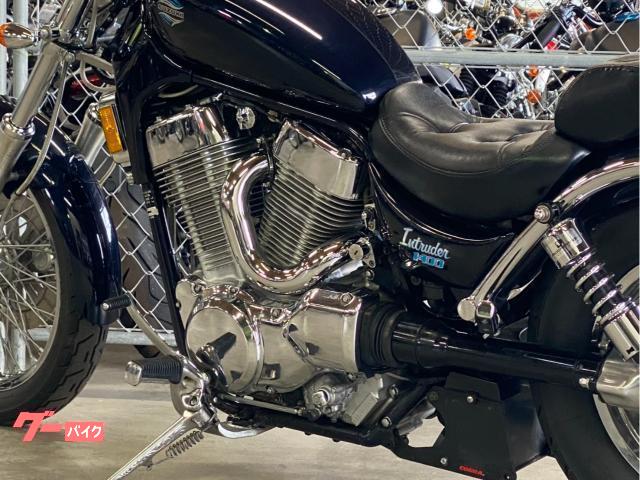 スズキ イントルーダー1400 カスタム 逆輸入車 油空冷V型2