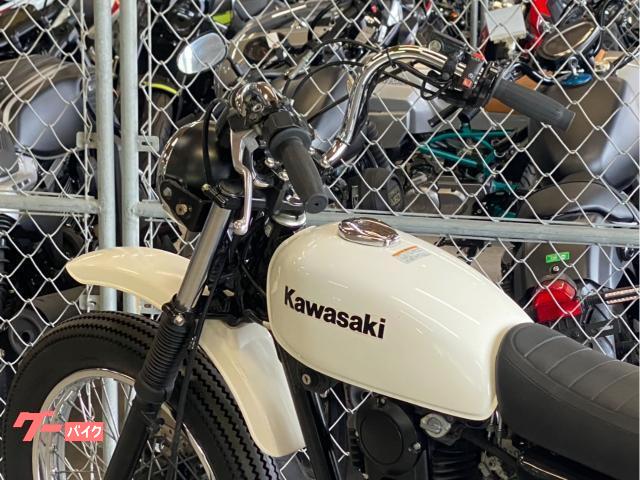 Kawasaki 250TR ホワイト タンク Kawasaki ESTRELLA&250TR大全・4 250TR 2002-2013 | WEB Mr.BIKE