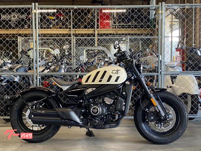 ４５０ＣＬ−Ｃ　ＢＯＢＢＥＲ　アイボリーホワイト　水冷ＤＯＨＣツインエンジン