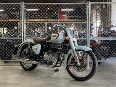 ＲＯＹＡＬ　ＥＮＦＩＥＬＤ　クラシック３５０　ハルシオングレイ　生産終了カラー　正規販売店認定中古車　Ｎ１３５Ｂ