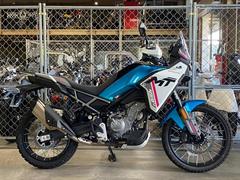 ＣＦＭＯＴＯ　４５０ＭＴ　ゼファーブルー　ＣＦ−ＳＣスリッパークラッチ　水冷２気筒４ストローク