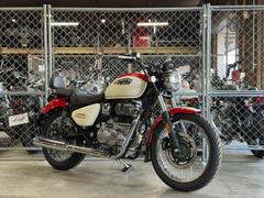 ＲＯＹＡＬ　ＥＮＦＩＥＬＤ　メテオ３５０　オーロラ　レッド　　空冷４ストローク　単気筒　ＳＯＨＣ　２バルブ　アシストスリッパ−クラッチ　ＵＳＢタイプＣ