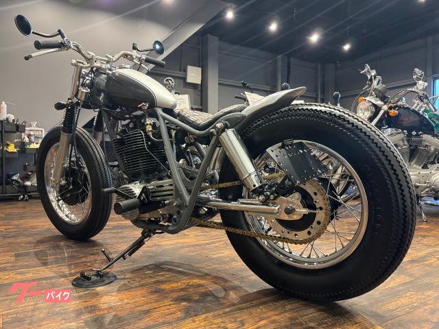 ヤマハ SR400 製作車両 ボバーカスタム かち上げトランペット