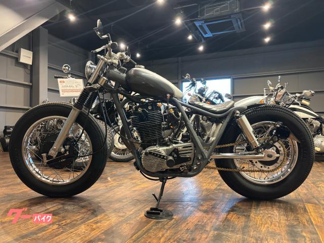 ヤマハ SR400 製作車両 ボバーカスタム かち上げトランペット