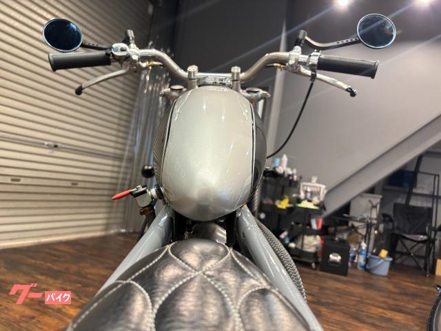 ヤマハ SR400 製作車両 ボバーカスタム かち上げトランペット