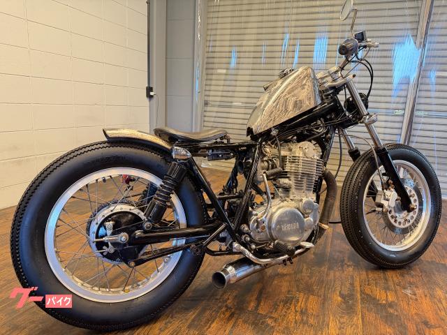 ヤマハ SR400 フリスコフルカスタム RH01J アルミ外装 CR