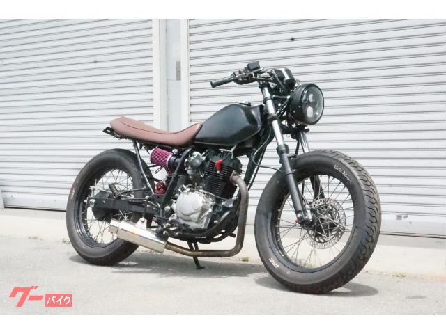 ＦＴＲ２２３　カフェレーサーカスタム　クラシック　ローダウン