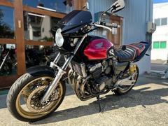 ホンダ　ＣＢ４００Ｓｕｐｅｒ　Ｆｏｕｒ　社外マフラー　ＮＣ３９テール　ビキニカウル　カスタムシート　カスタムペイント