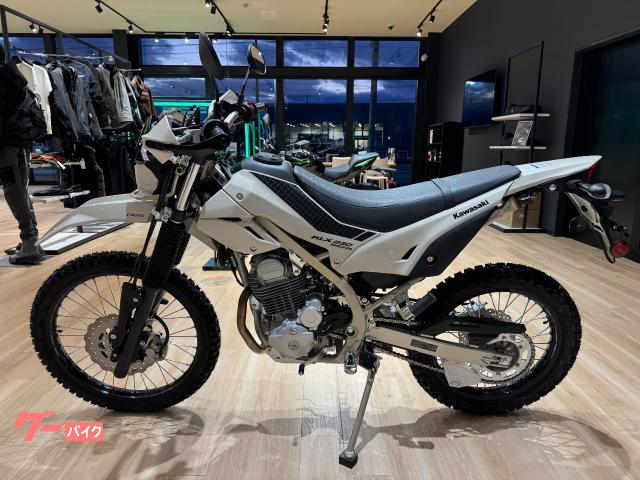 カワサキ KLX230シェルパ 2025年モデル ホワイティッシュ
