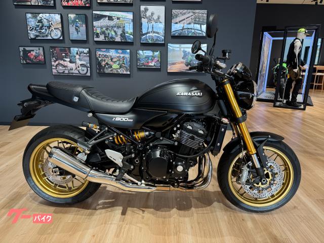 Z900RS SE ビキニカウル メタリックフラットスパークブラック 希少　レア Z900RS SE ビキニカウル メタリックフラットスパークブラック 希少