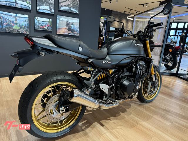 Z900RS SE ビキニカウル 2025 メタリックフラットスパーク