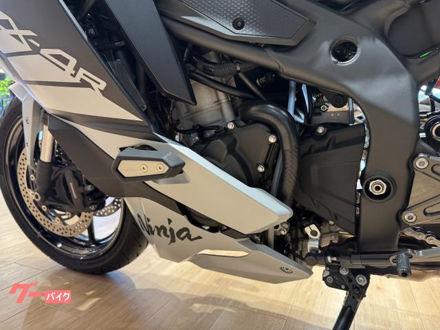 カワサキ Ninja ZX-4R SE 2025年モデル バック カワサキ Ninja ZX-4R SE 2025年モデル バック