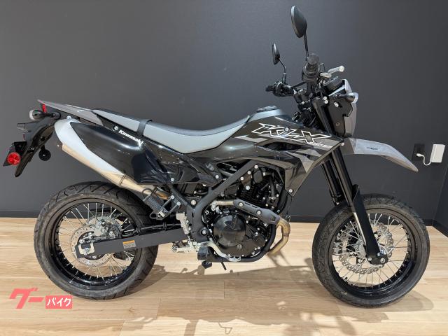 ＫＬＸ２３０ＳＭ　２０２６年モデル　３年保証　バトルグレー　・　エボニー