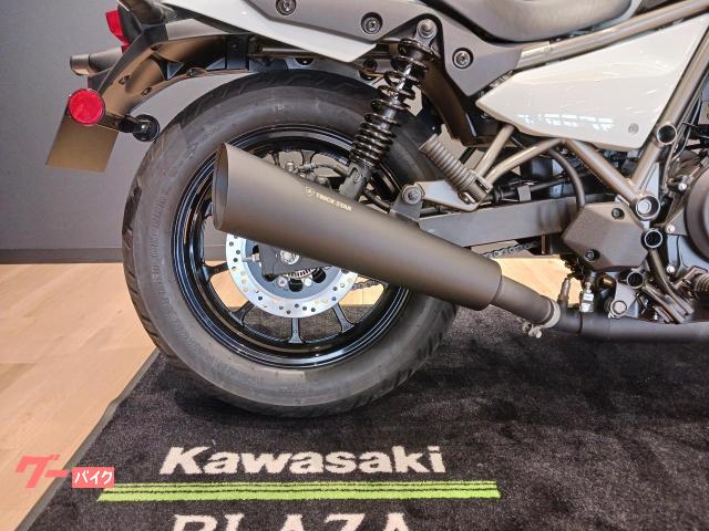 カワサキ エリミネーター400 トリックスターマフラー エンジン