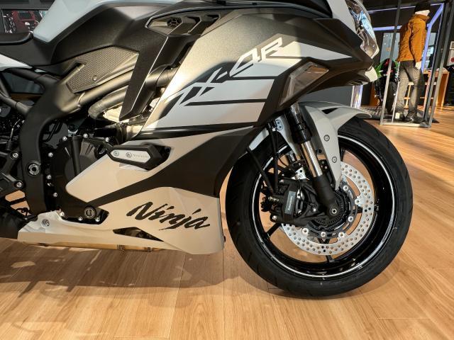 カワサキ Ninja ZX－4R SE 2025年モデル