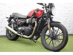 ＴＲＩＵＭＰＨ　スピードツイン９００　　サイドバック・エンジンガード付き