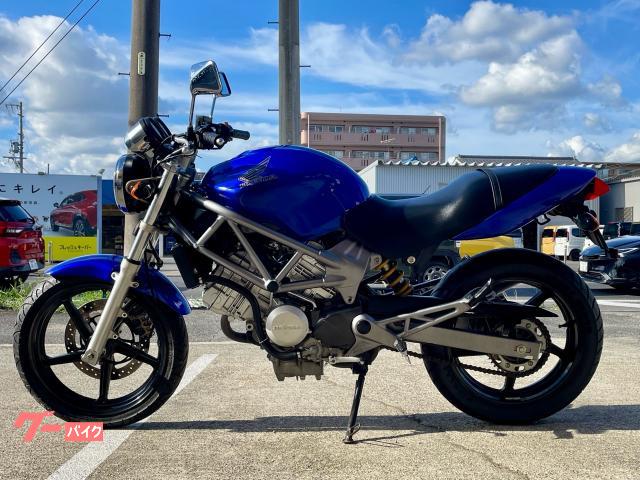 17633 ホンダ VTR250 キャブ車 2007年 タコメーター有モデル 純正 イグナイター CDI VTR250の型式「MC33」と「BA-MC33」の違いを比較